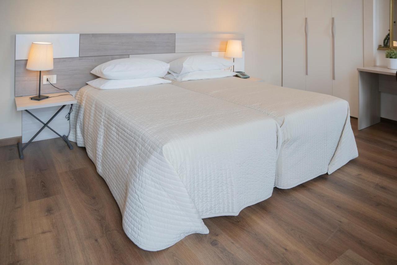 Albergo Celeste Sestri Levante Buitenkant foto