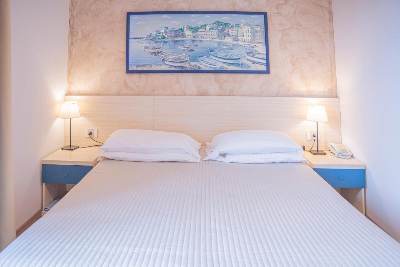 Albergo Celeste Sestri Levante Buitenkant foto
